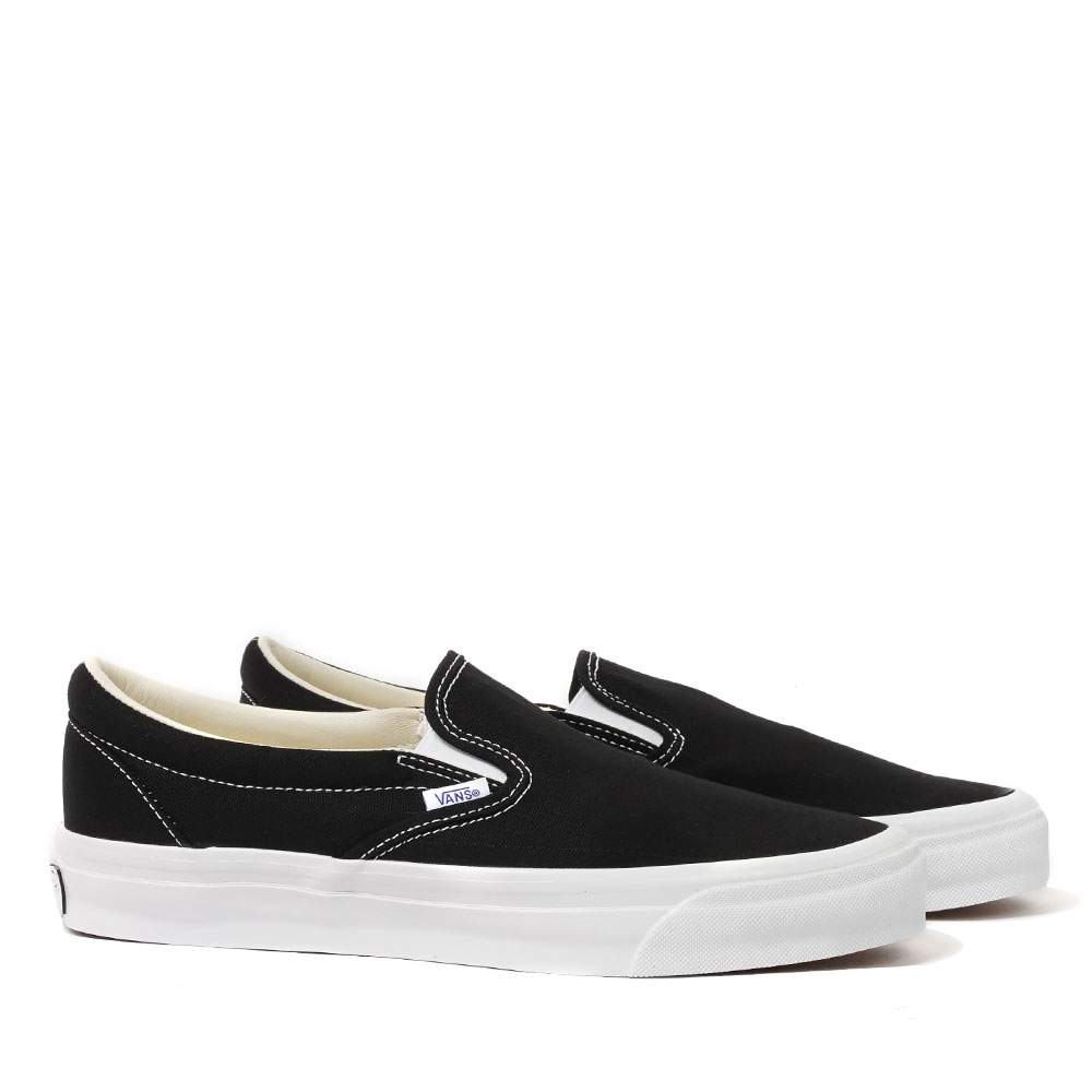 LX SLIP-ON REISSUE 98 VN000CSEBA2 BLACK/WHITE