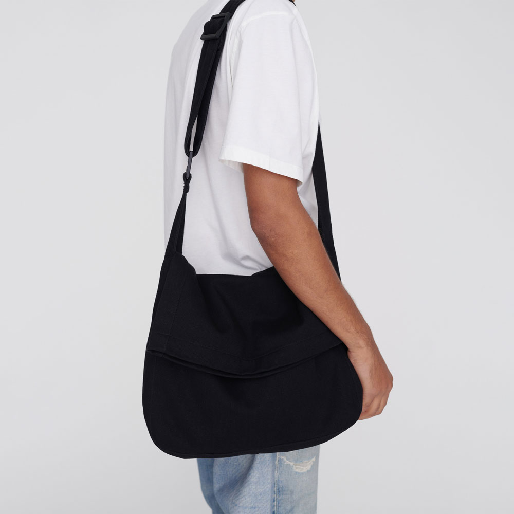 SLING BAG Washed BLACK denimよろしくお願いします - トートバッグ