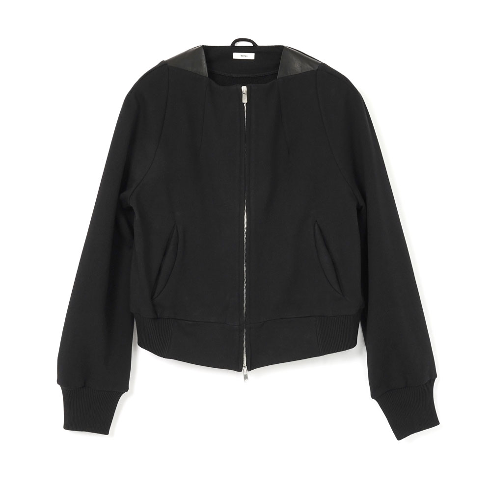 FLAT-NECK SHORT HOODIE BLACK