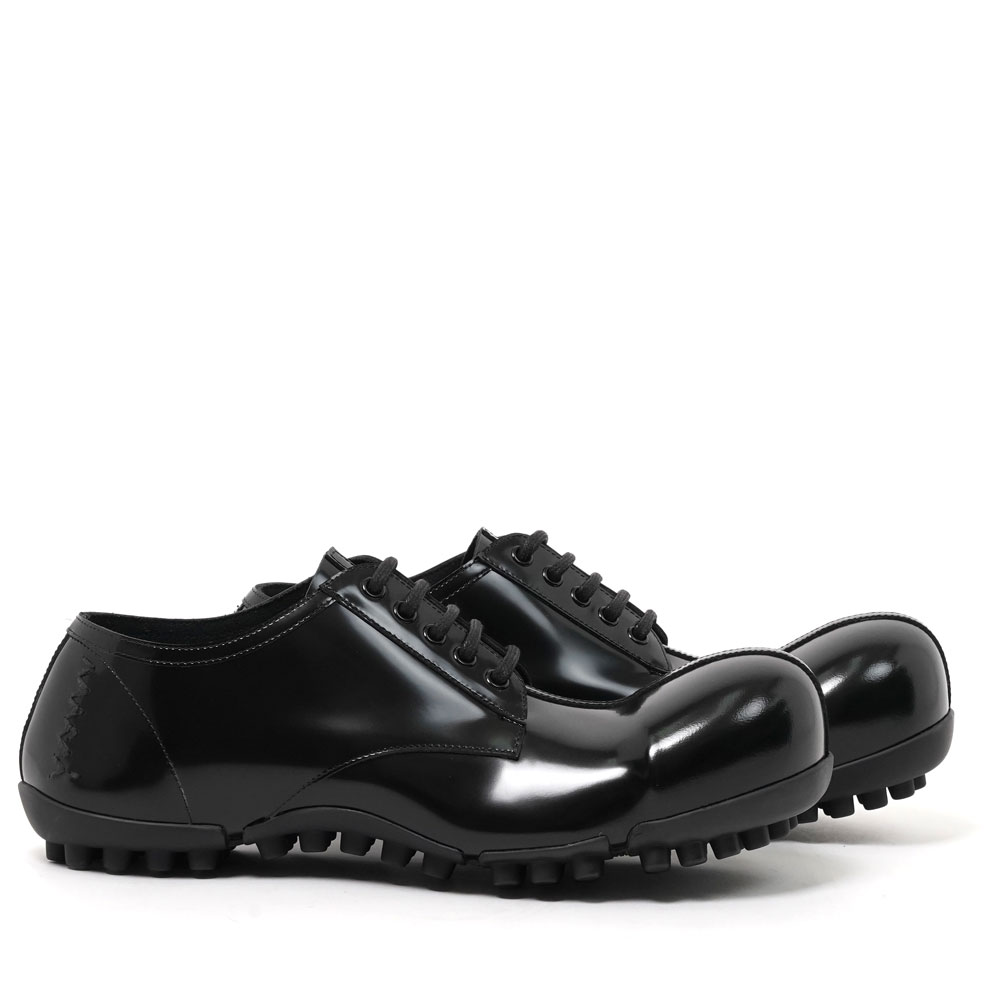 PATENT LEATHER WAVE LACE UP BLACK