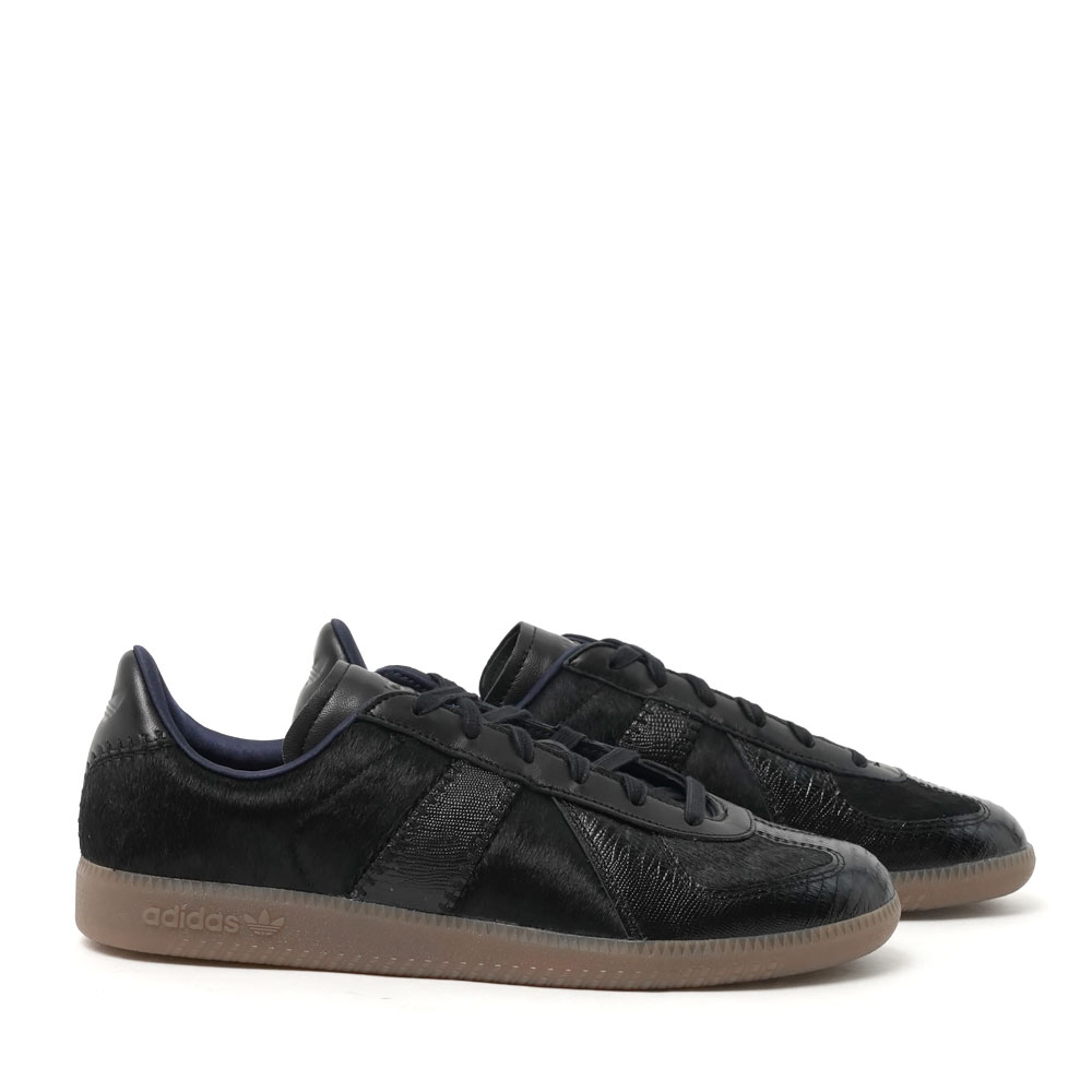 WB BW ARMY KK2813 BLACK PO CBLAC