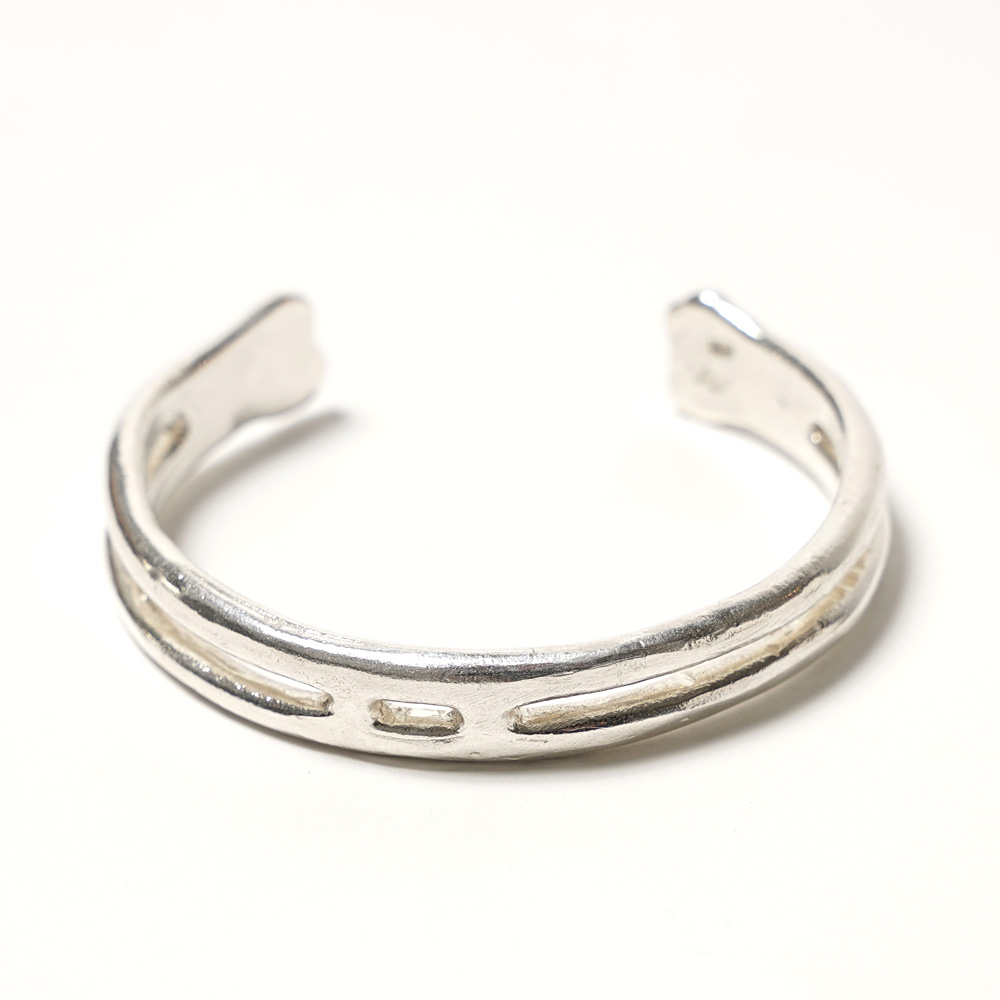 JKPT STORE / KNOCHEN BANGLE SILVER